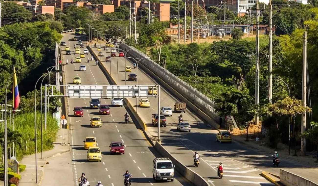 Nuevo Pico y Placa en Bucaramanga: restricciones y horarios actualizados para mejorar la movilidad en la ciudad. Conoce las excepciones y evita multas.