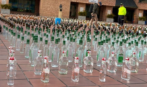 Policia Nacional y la Gobernación de Cundinamarca trabajaron en conjunto para incautar más de 1700 unidades de licor adulterado