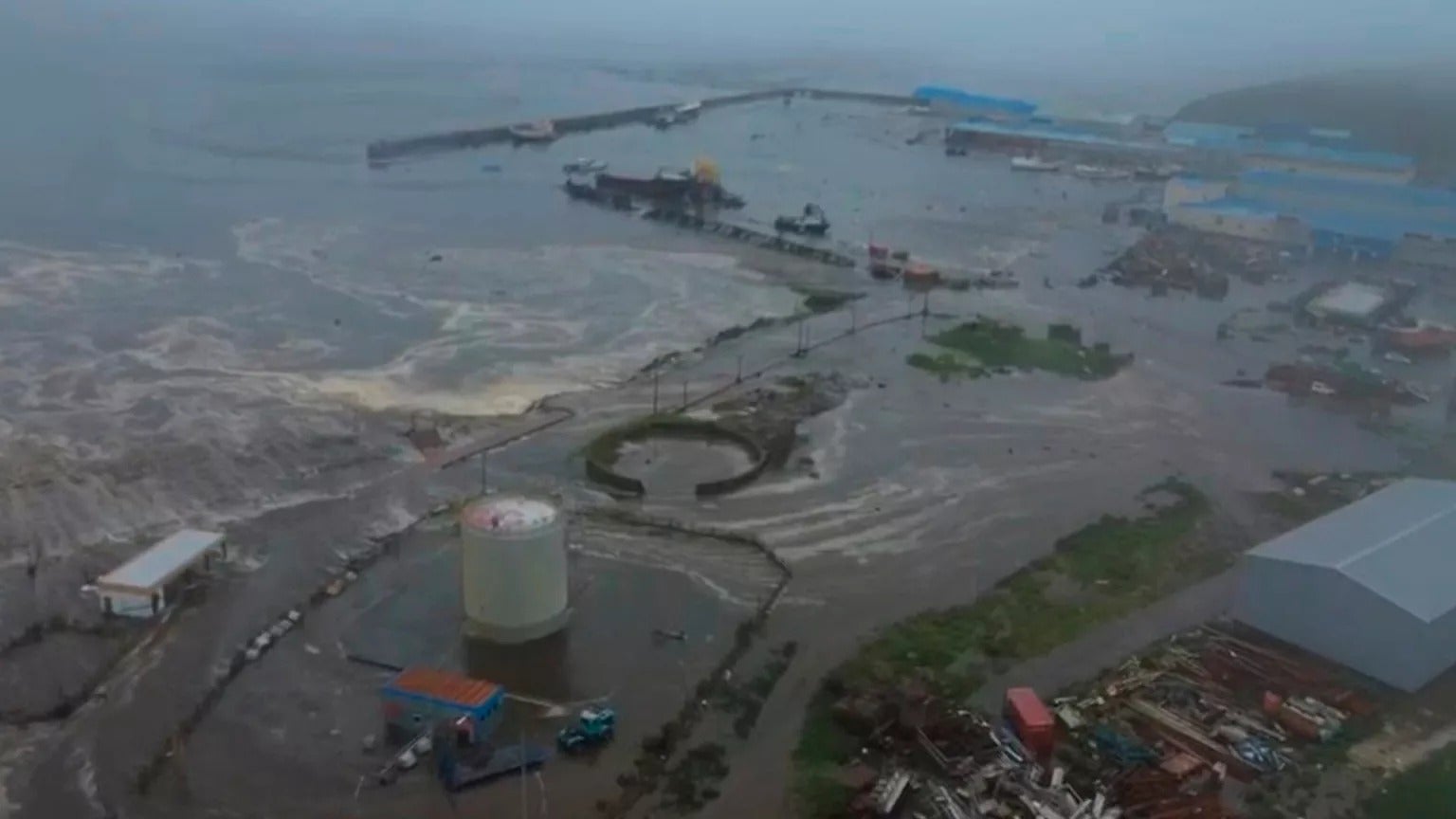 Foto: En Hawái, el primer impacto de las olas del tsunami se espera que ocurra a las 19:10 hora local.