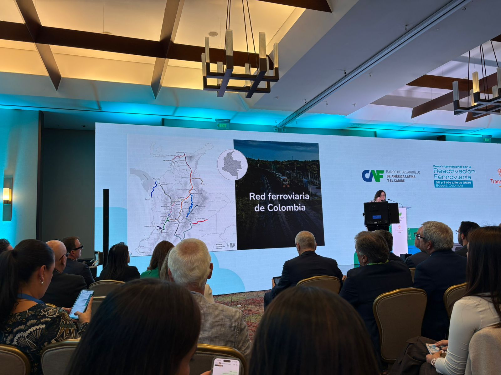 Ministerio de Transporte crea la Agencia Férrea Nacional y lanza especialización en ingeniería ferroviaria