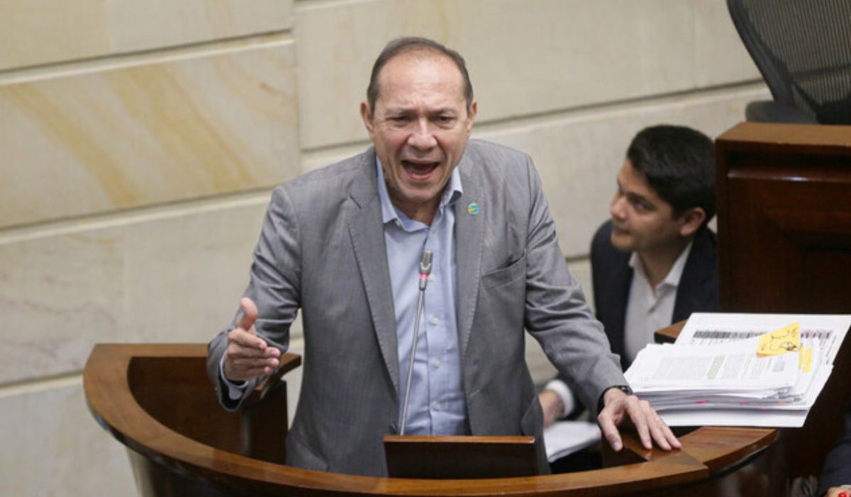 El ministro de Trabajo, Antonio Sanguino celebra decisión de la Corte Suprema de Justicia en caso de tráfico de influencias