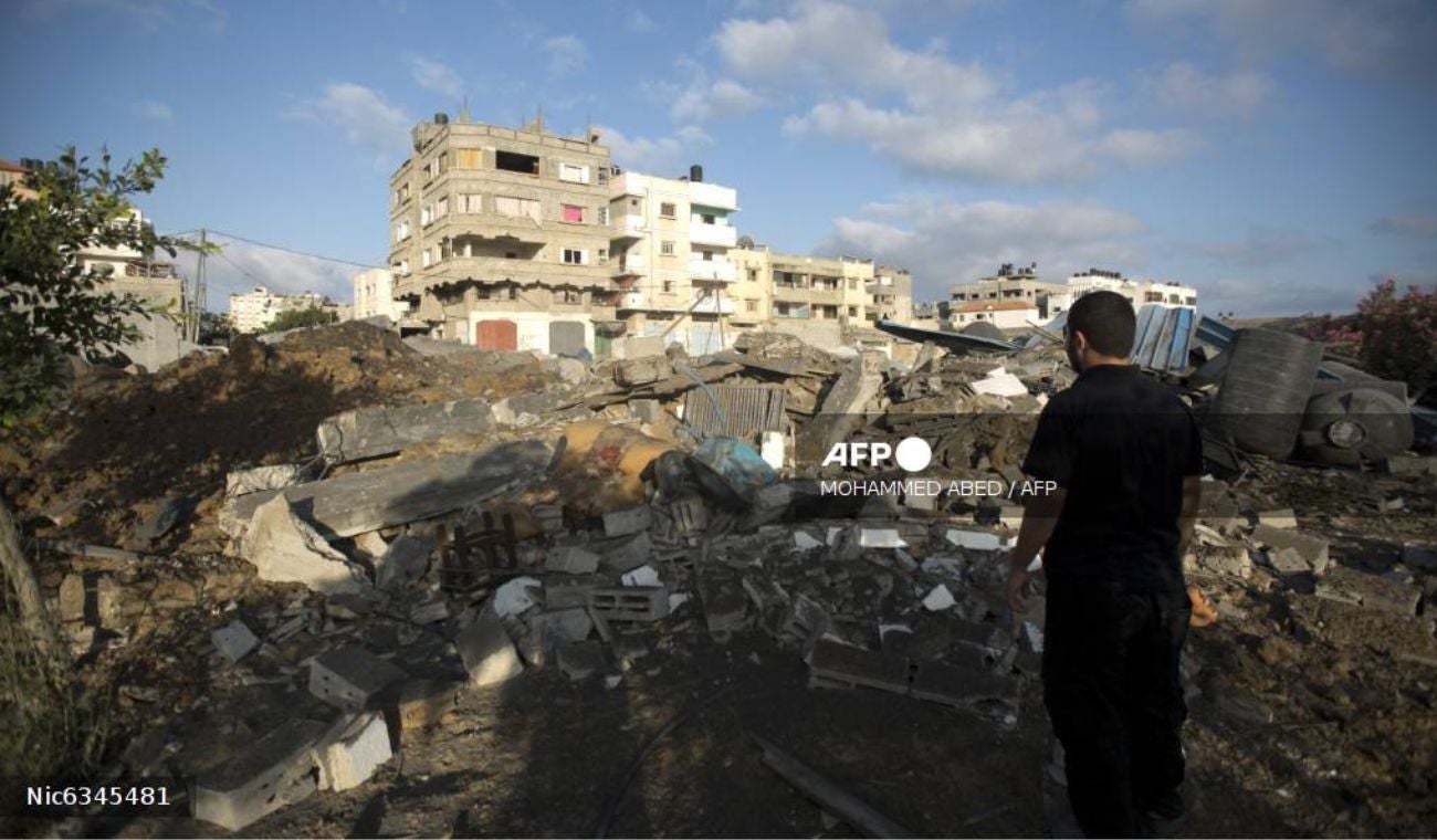 Los ataques aéreos israelíes sobre Ciudad de Gaza se intensifican, causando destrucción masiva en barrios residenciales