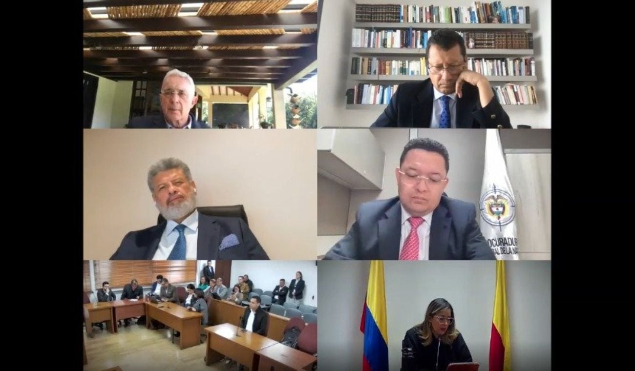 ¿Cuándo se hace efectiva la condena contra Álvaro Uribe? Ab