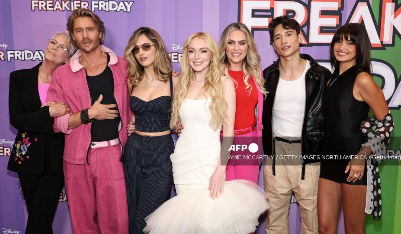 En la secuela, que reunió de nuevo a Lohan y Curtis, se retoma la historia de madre e hija que intercambian cuerpos, con nuevos giros y personajes