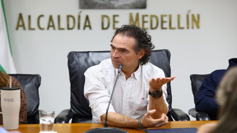 Alcalde de Medellín pide a la justicia proceder ante el desacato del Gobierno Nacional en el pago de deudas a la salud