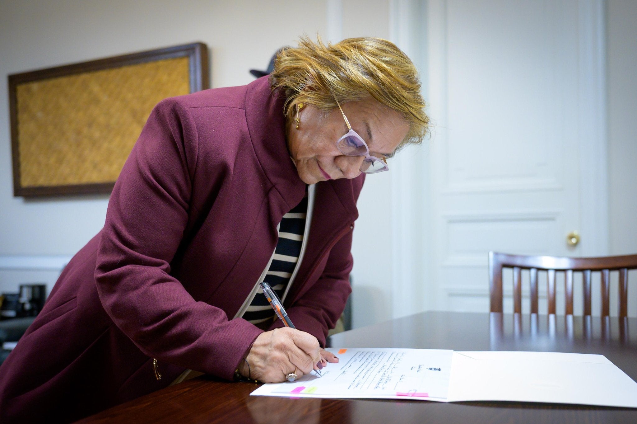 Imagen de Rosa Yolanda Villavicencio posesionándose en propiedad como canciller colombiana.