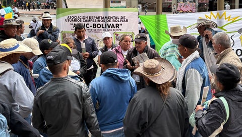 Protesta campesina en la Séptima genera desvíos y retrasos en el transporte público