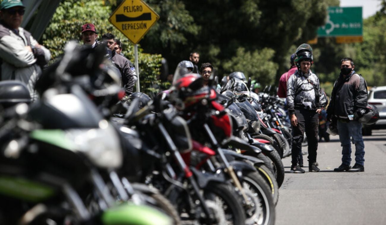 MOTOCICLISTAS tendrían esta NUEVA EXIGENCIA en Colombia