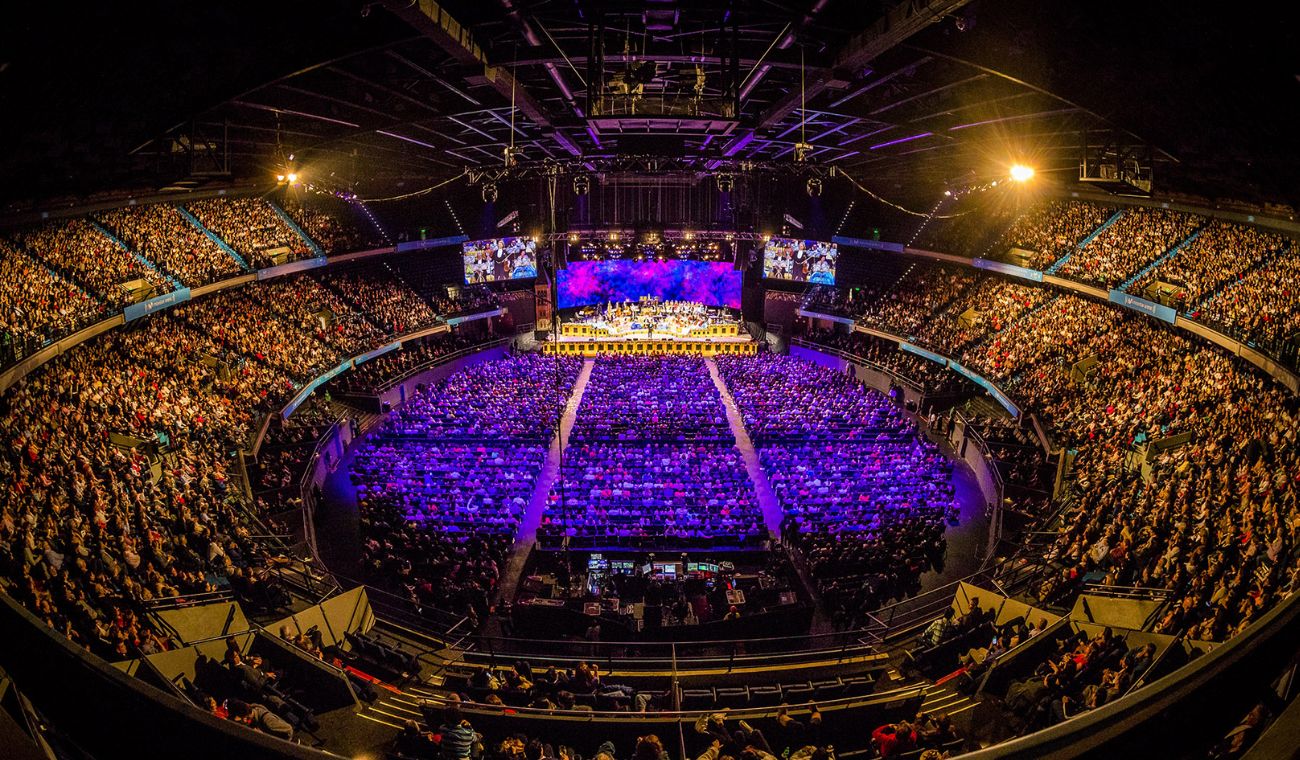Movistar Arena responde por disturbios en concierto de Damas Gratis
