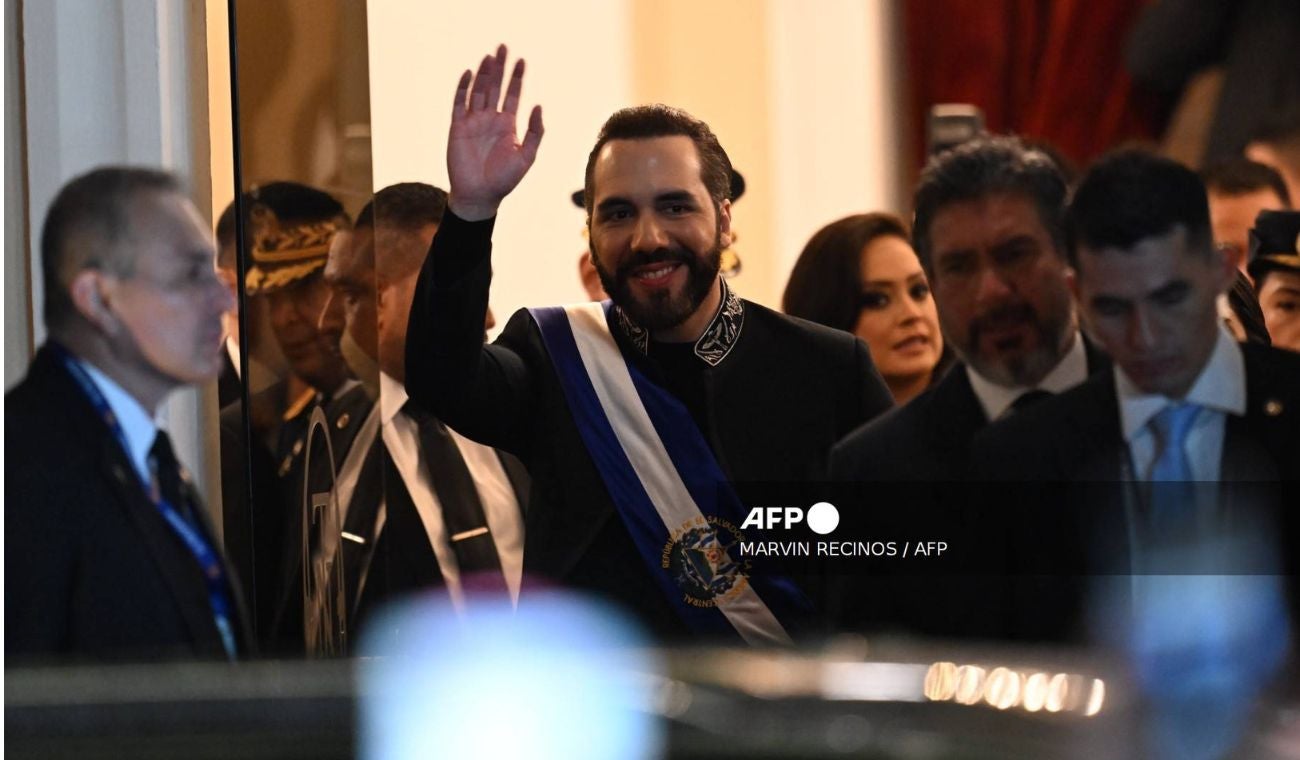 El presidente de El Salvador, Nayib Bukele, consolida su poder total con una reforma constitucional que le permite reelegirse indefinidamente