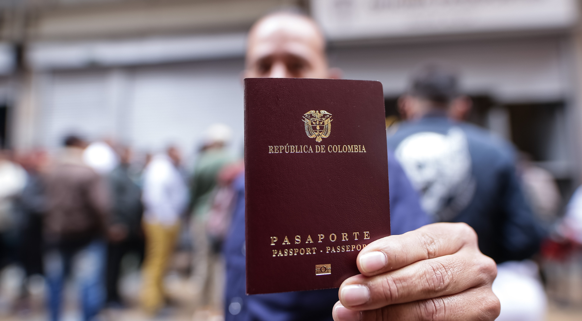 En las próximas horas se firmará la prórroga del contrato que garantiza la expedición de pasaportes con Thomas Greg and Sons