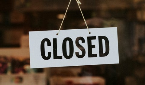 Importante tienda de ropa cierra varias de sus tiendas