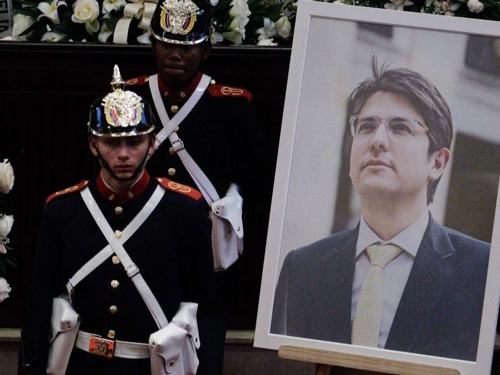 Yuri Buenaventura rinde homenaje a Miguel Uribe