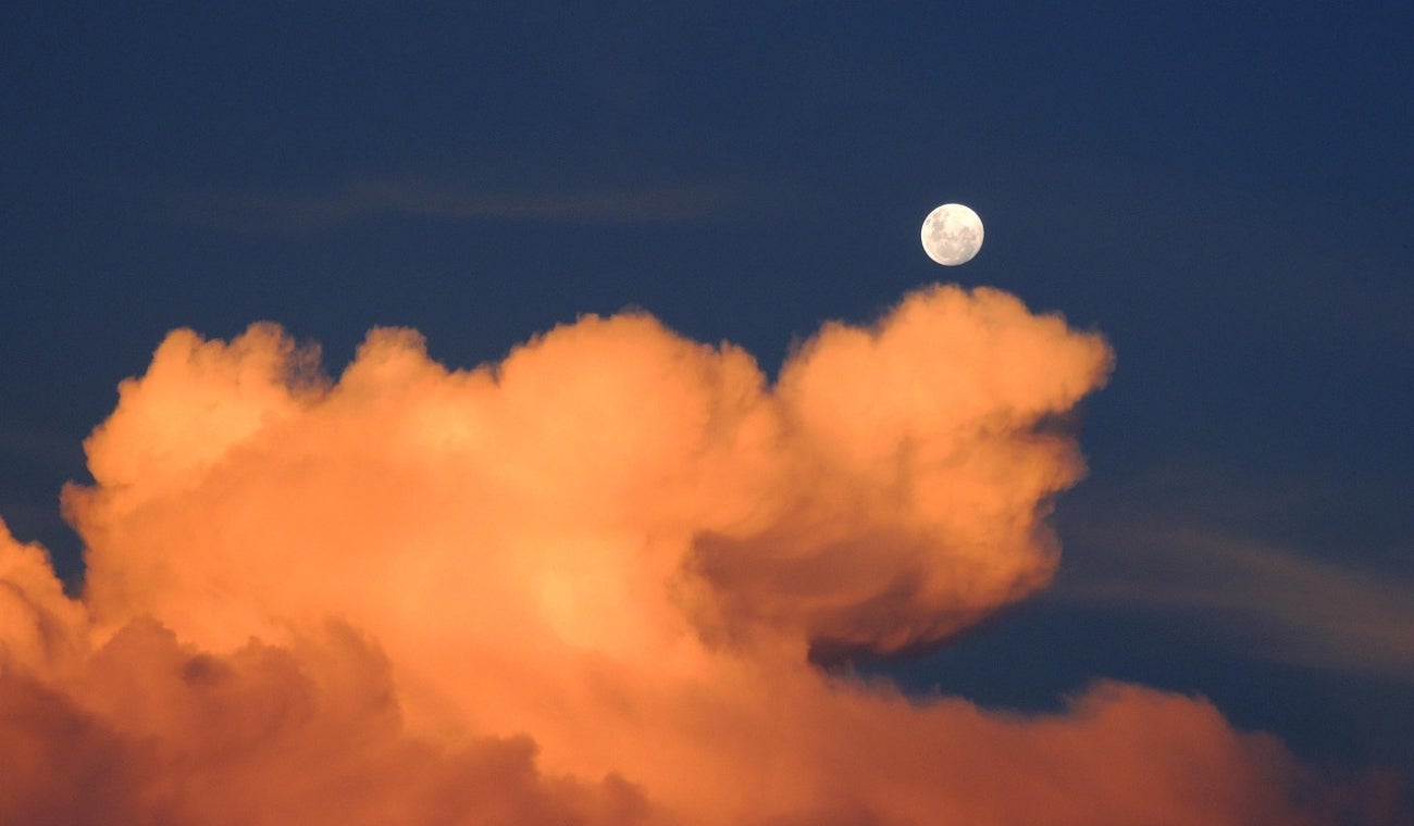 PLANETAS VISIBLES durante la LUNA LLENA de agosto 2025