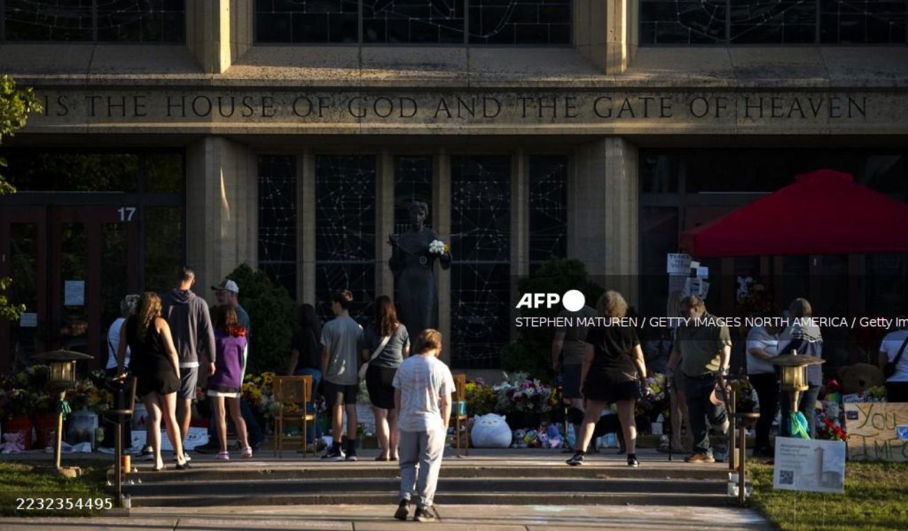 Tragedia en Minneapolis: Dos niños muertos y 17 heridos en tiroteo en iglesia. Investigación de terrorismo doméstico en curso.