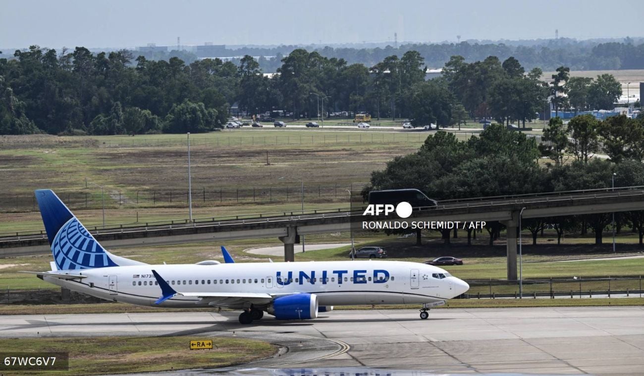 Retrasos en United Airlines por falla tecnológica
