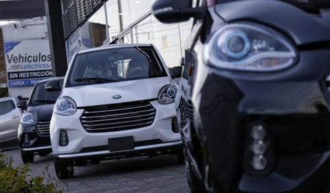 Venta de carros eléctricos en Colombia crece