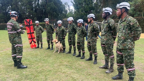 Soldados rescatistas del Ejército