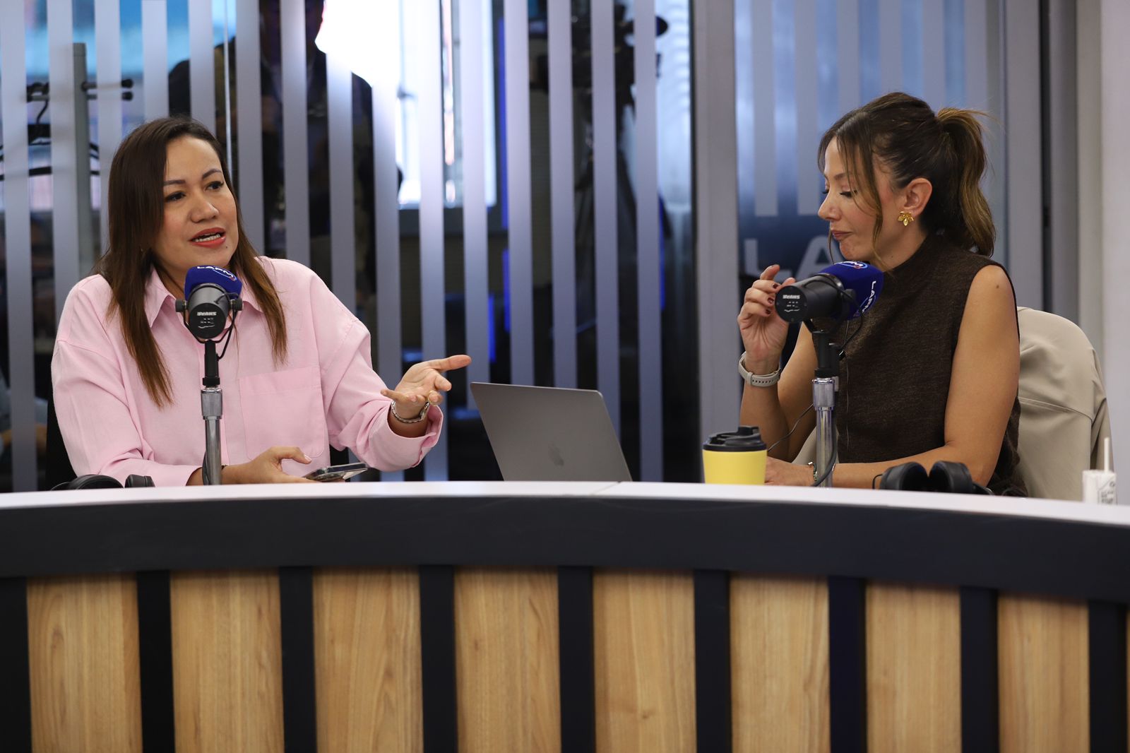 Carolina Corcho: no se puede hacer oposición siendo ministro