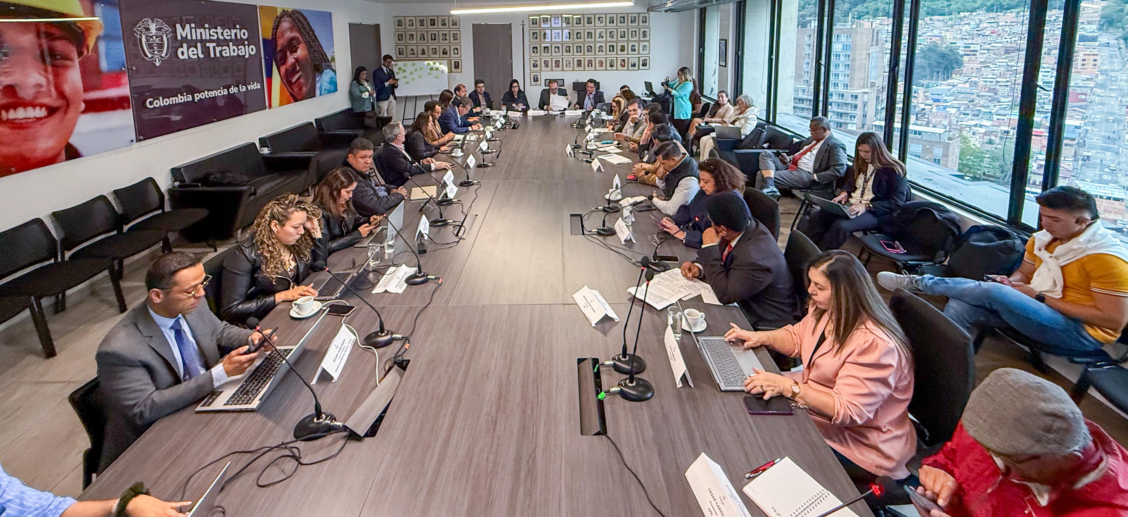 El decreto ha generado dudas entre varios sectores.