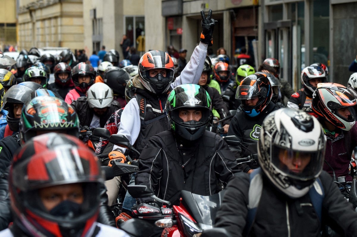 Imagen de archivo de motociclistas protestando en Bogotá