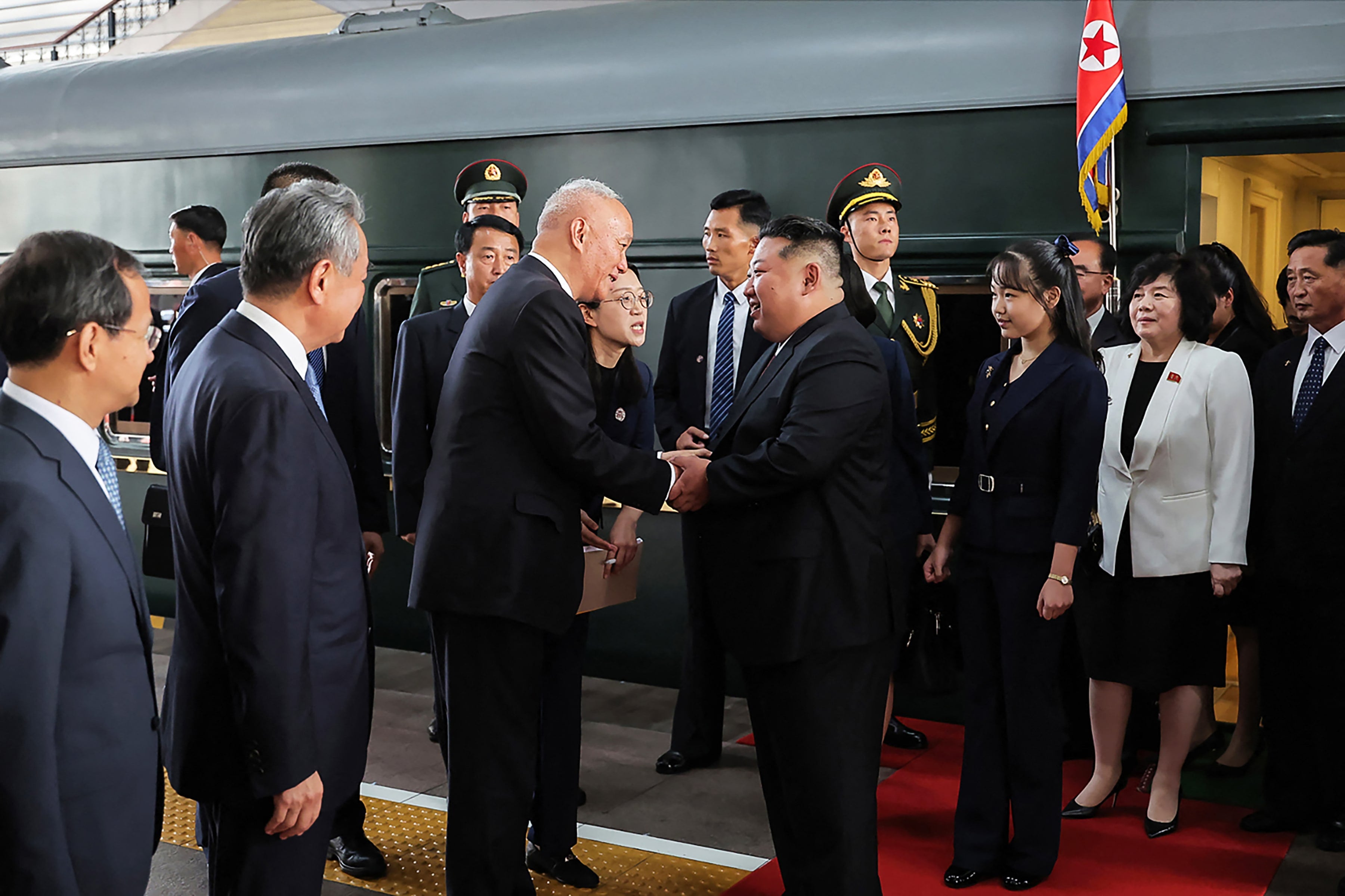 Líder norcoreano, Kim Jong-un y su hija Kim Ju Ae
