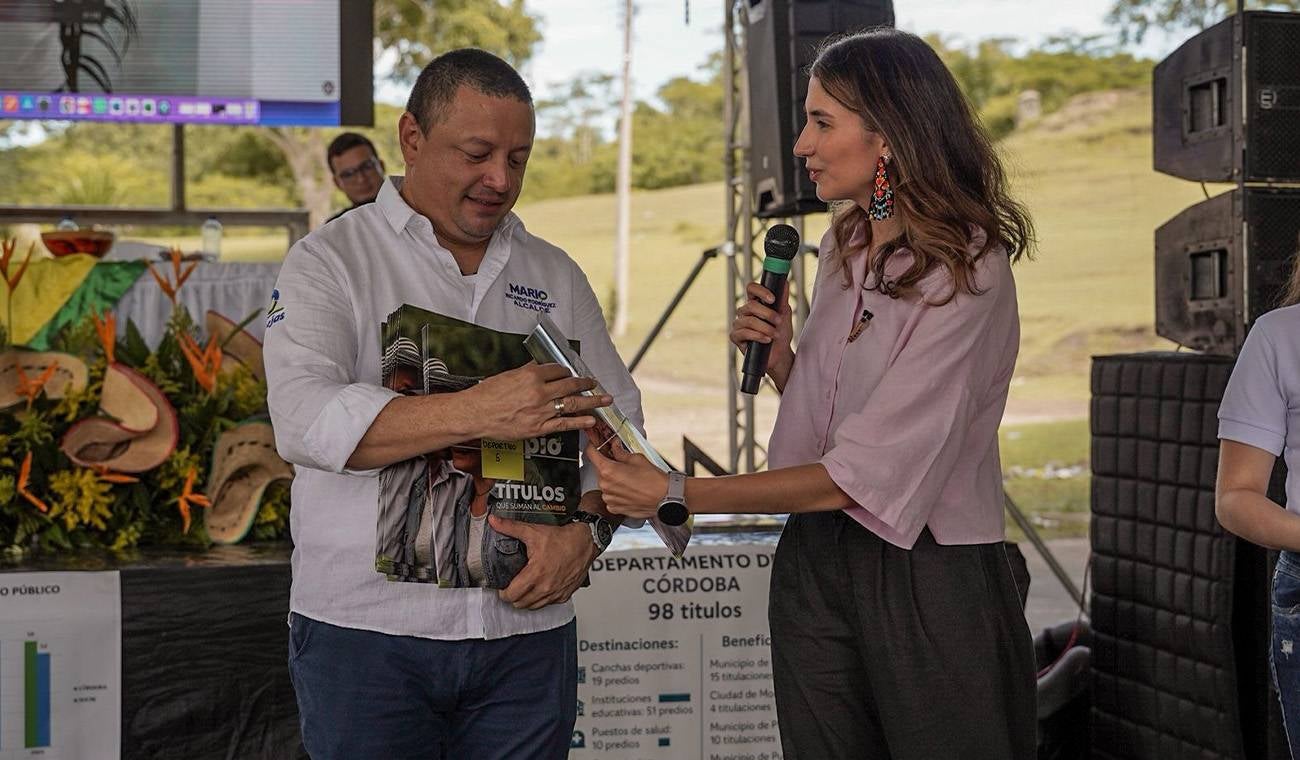 Gobierno entregó 210 títulos de propiedad en Sucre y Córdoba