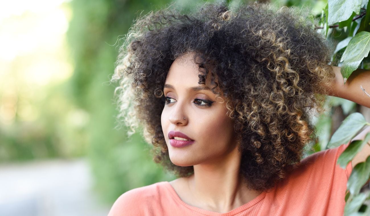 CINCO consejos para cuidar y lucir un CABELLO RIZADO