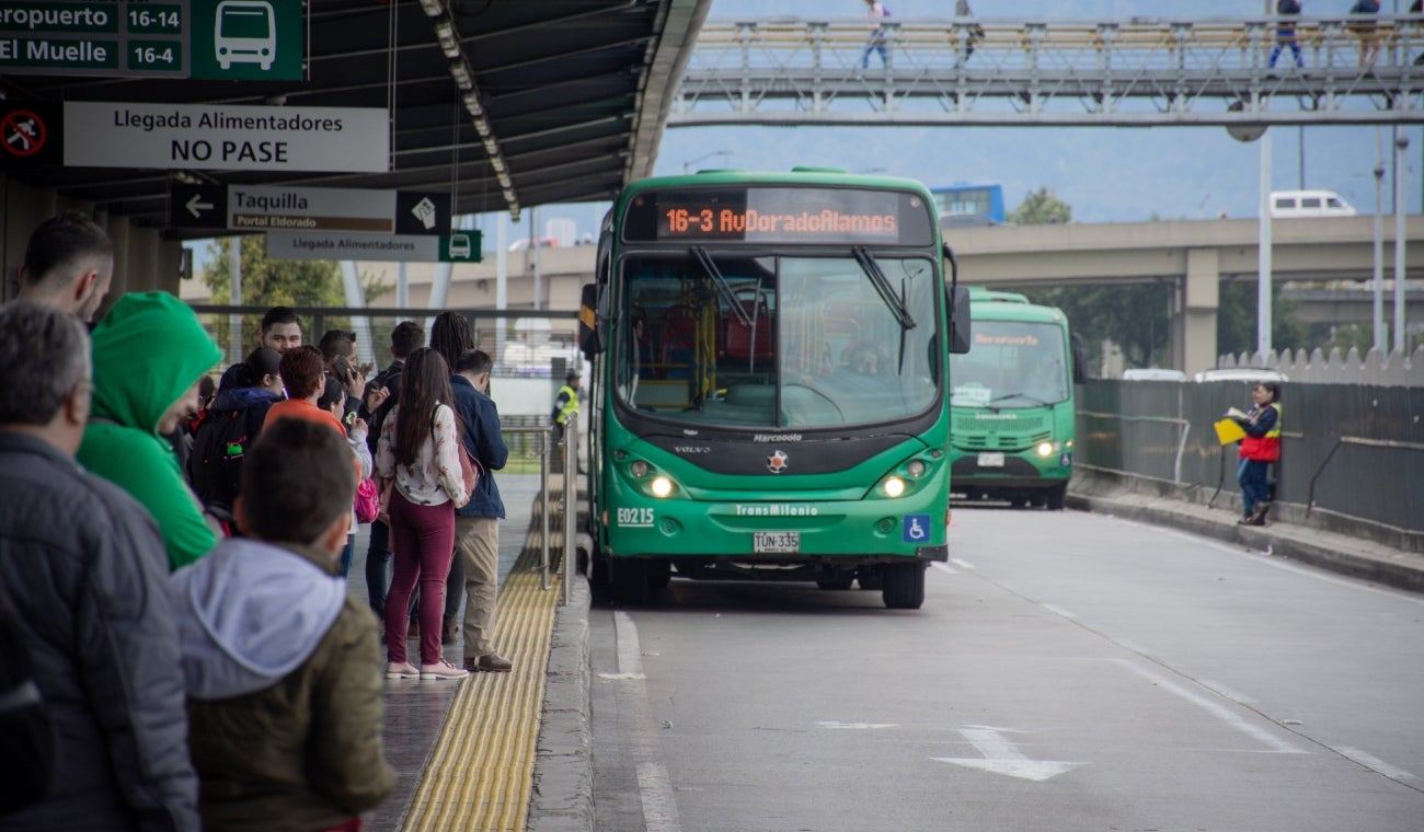 AUXILIO DE TRANSPORTE 2026: cambios si el SALARIO MÍNIMO sube a .600.000
