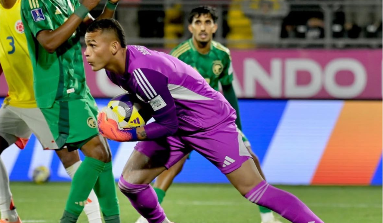 La Selección Colombia se enfrenta a Arabia Saudita en su primer partido del Mundial Sub 20 2025. Conoce la nómina titular y las sorpresas de César Torres para este encuentro crucial.