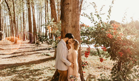 Gemini permite crear retratos estilo Polaroid con artistas reconocidos.