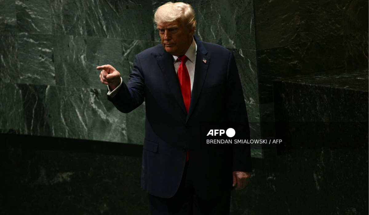 Donald Trump critica a la ONU por falta de apoyo en negociaciones de conflictos mundiales. Presidente descontento con el desempeño de la organización.