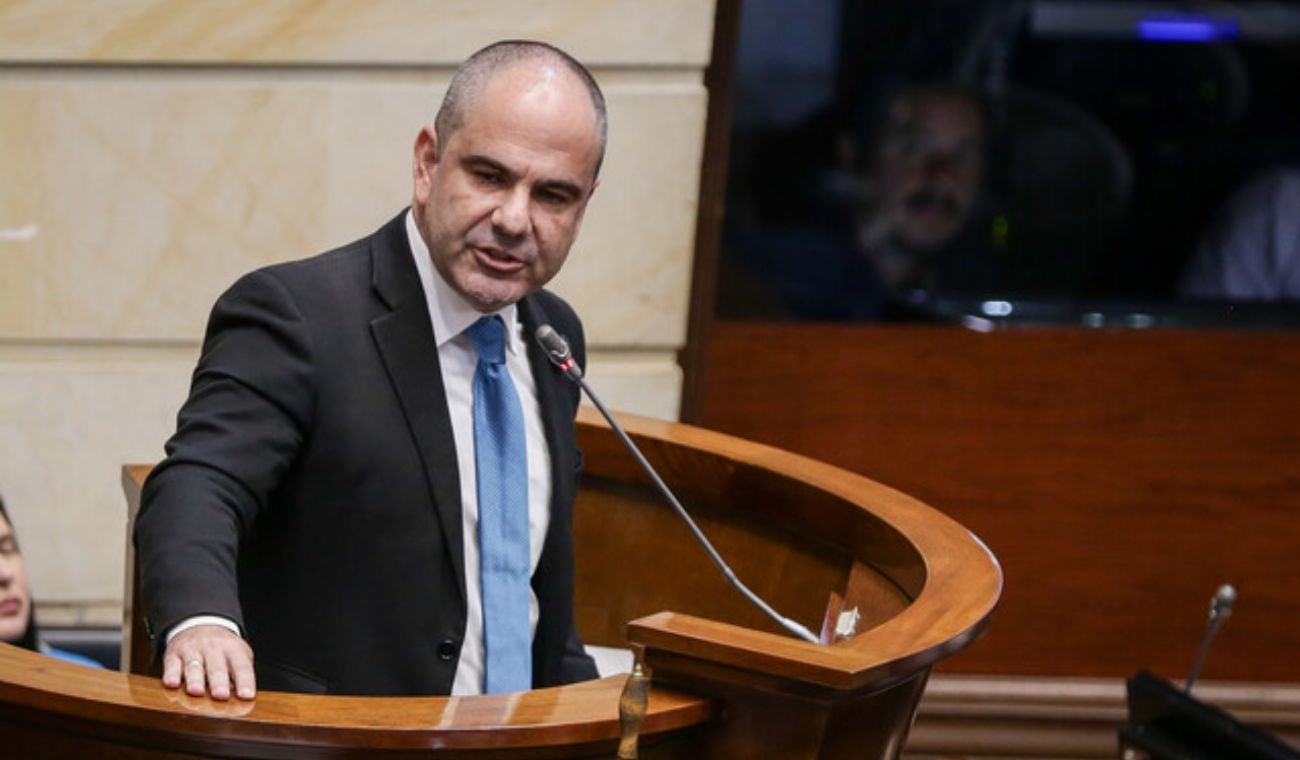 Cumbre parlamentaria entre Centro Democrático y Cambio Radical abordará seguridad, reformas y retos para próximo gobierno