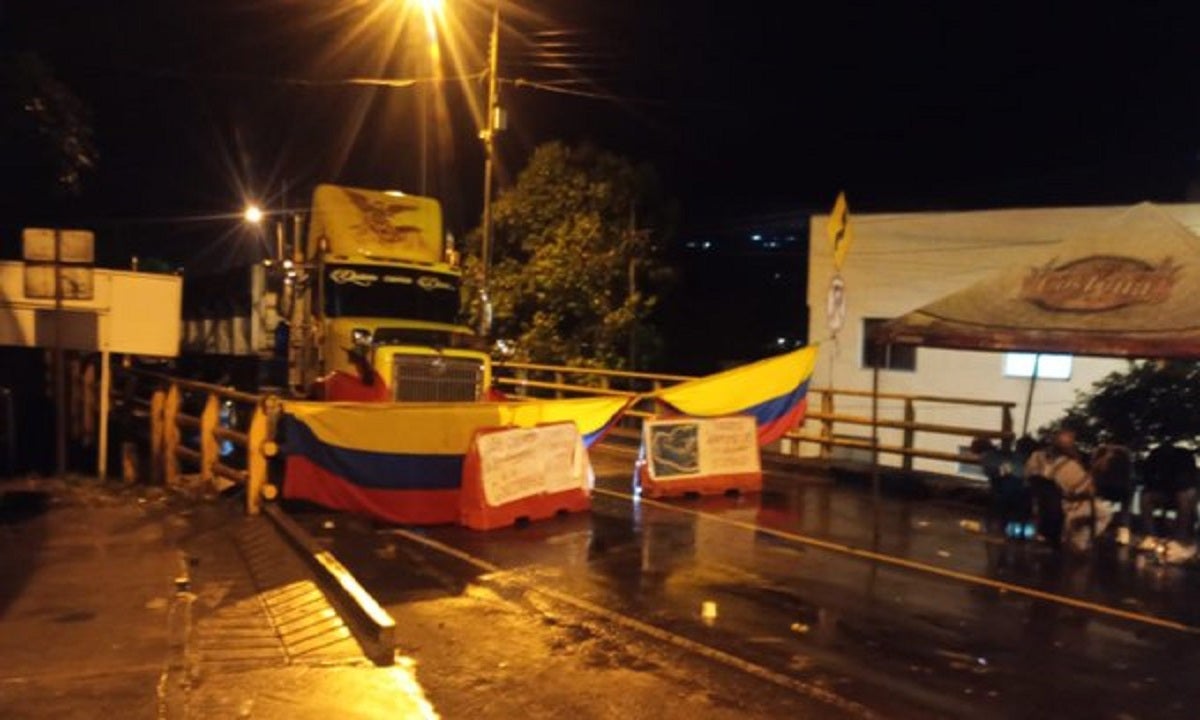 Protestas en la vía al Llano