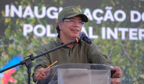 La política antidrogas de Colombia se mantiene firme, a pesar de la decisión de EE. UU. Ministro defiende resultados impresionantes en combate al narcotráfico