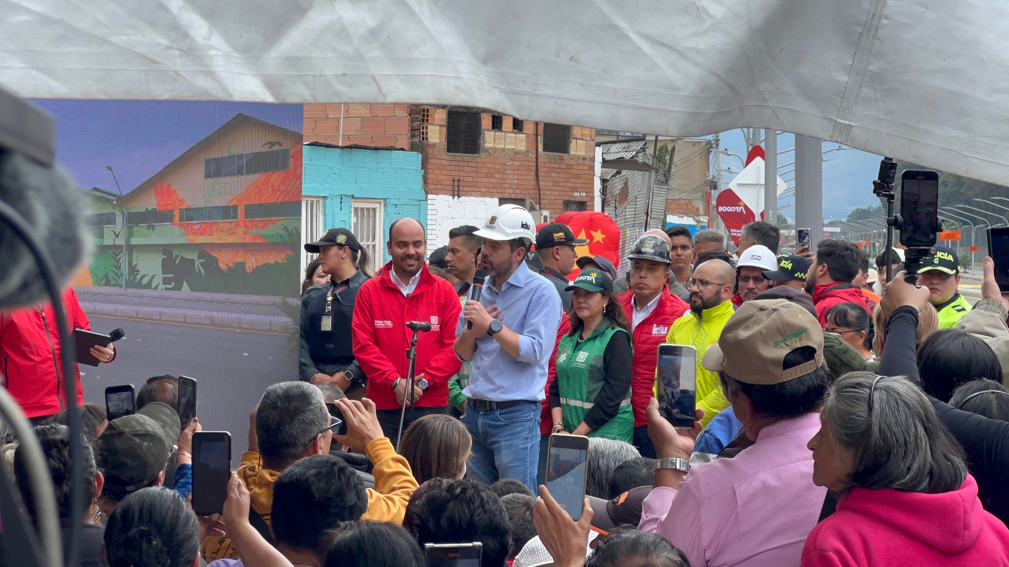 Carlos Fernando Galán pospone la reforma tributaria en Bogotá y anuncia mesas de concertación