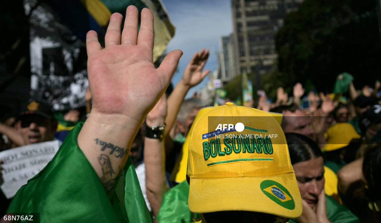 El juicio oral contra el expresidente brasileño Jair Bolsonaro y otros siete acusados de golpismo comenzó con la Fiscalía pidiendo condenas severas por intentar imponer una dictadura