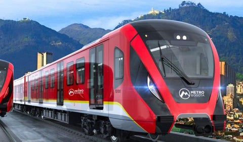 El primer tren de la Línea 1 del Metro de Bogotá llega a Colombia tras un viaje marítimo desde China, marcando el inicio del proceso de incorporación de la flota