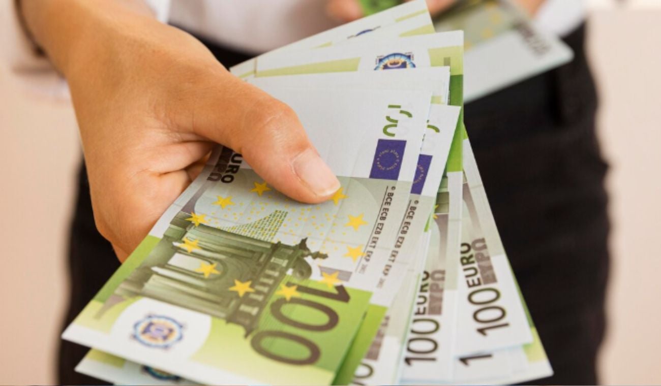 Enfermeros podrán recibir pagos desde los € 3.000 o $ 13.700.000