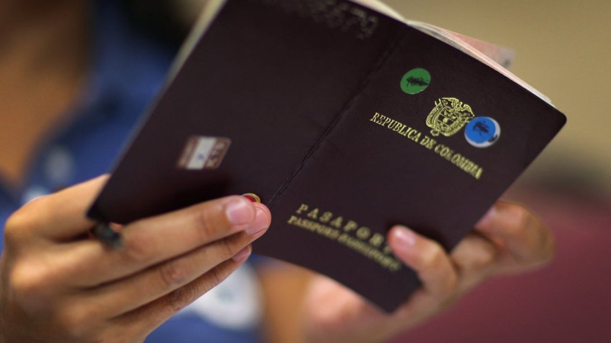 DOCUMENTOS que le pedirán en El Dorado antes de VIAJAR al EXTERIOR