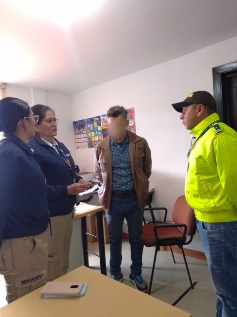 Extranjero, detenido, circular roja interpol, Migración Colombia