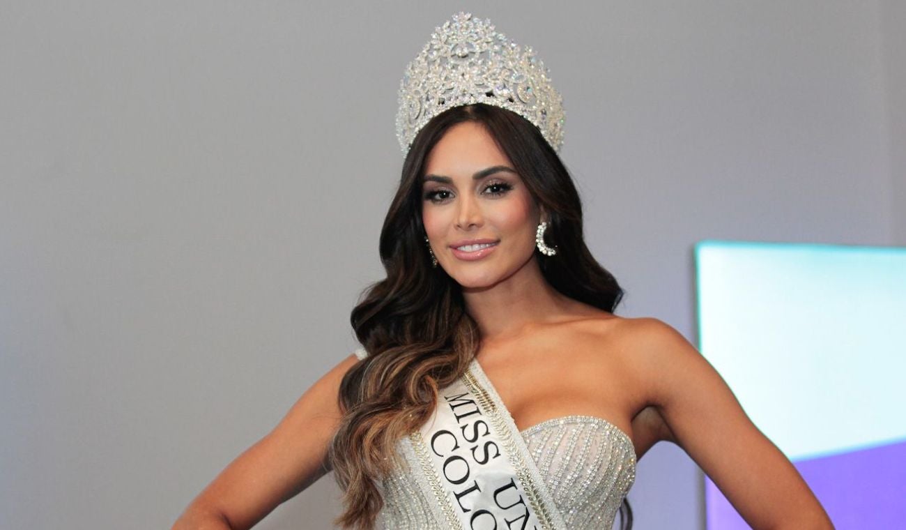 Vanessa Pulgarín, Miss Universe Colombia, comparte mensaje de perseverancia y empoderamiento en rueda de prensa. Inspiración para nuevas generaciones y camino hacia la corona internacional.