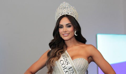 Vanessa Pulgarín, Miss Universe Colombia, comparte mensaje de perseverancia y empoderamiento en rueda de prensa. Inspiración para nuevas generaciones y camino hacia la corona internacional.