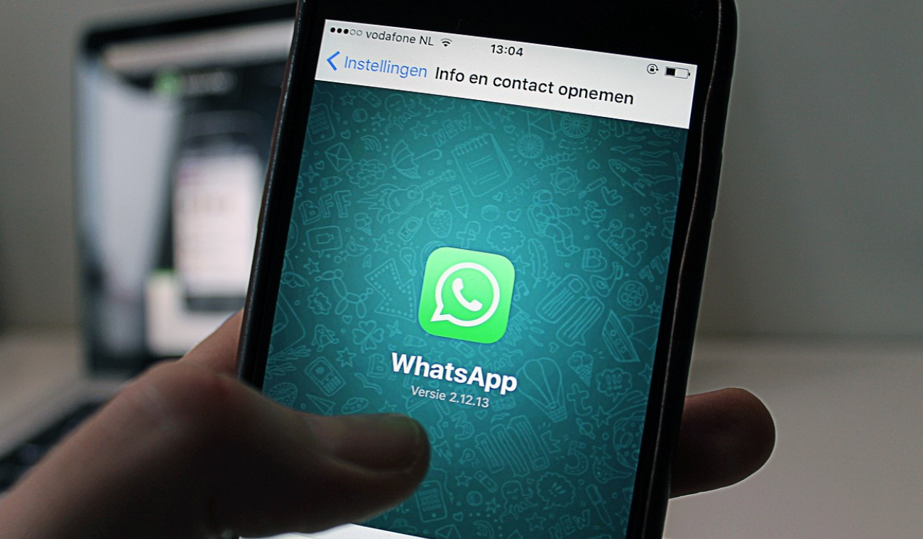 Con unos sencillos pasos puede transferir todas sus conversaciones y archivos de WhatsApp al nuevo iPhone.