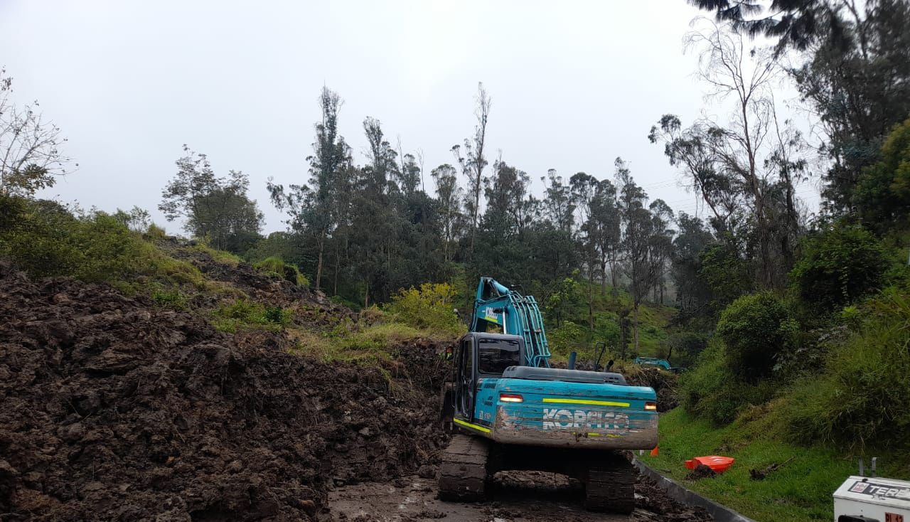 Cierre total en la vía Bogotá – Villavicencio por deslizamiento de material