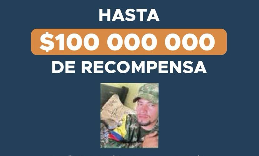 Alcalde de Medellín ofrece recompensa de 100 millones por captura de alias Primo Gay, responsable de atentado en La Asomadera. Medidas de seguridad reforzadas ante acto de terrorismo urbano.