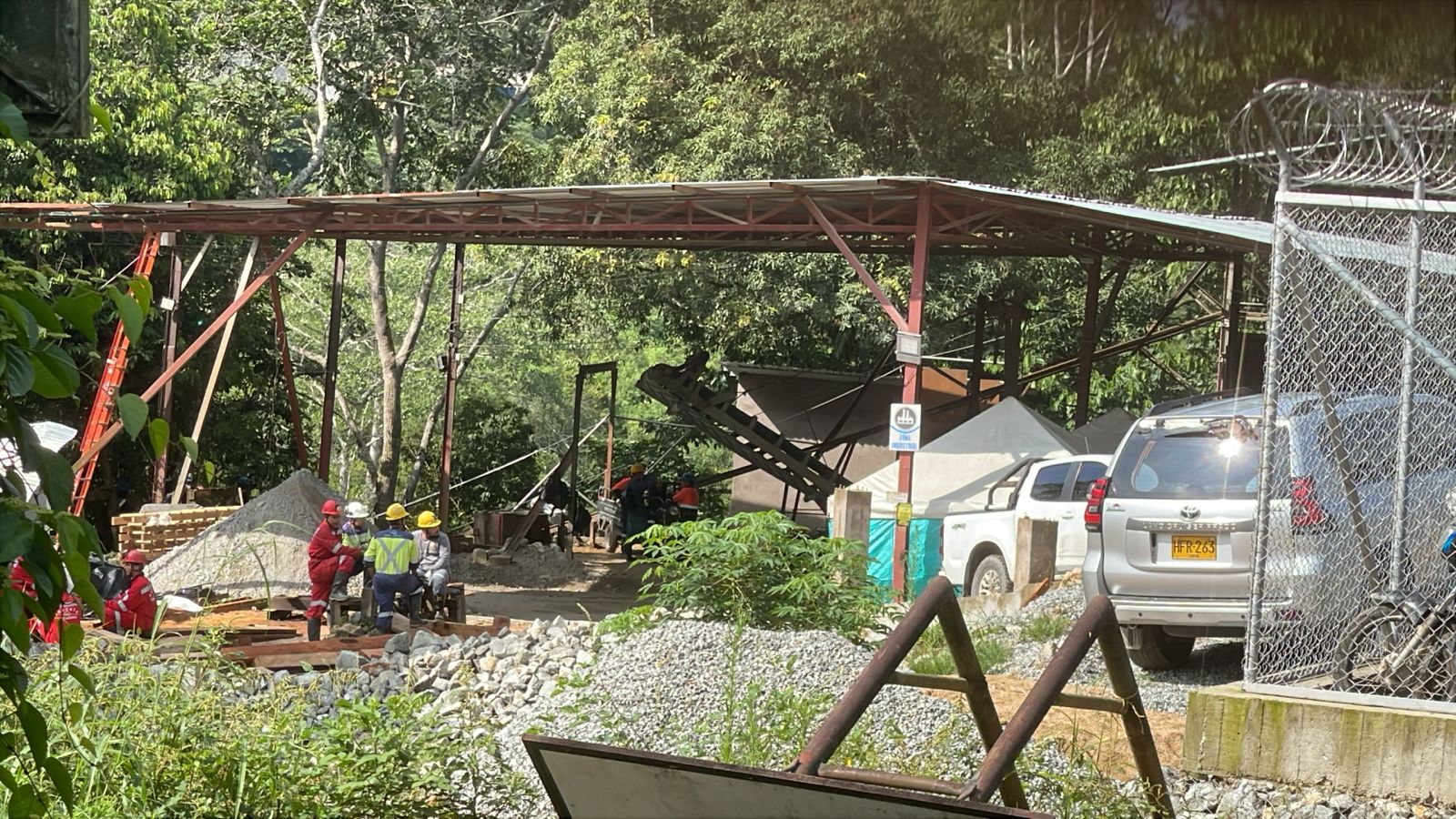 Mina de oro en Segovia, Antioquia