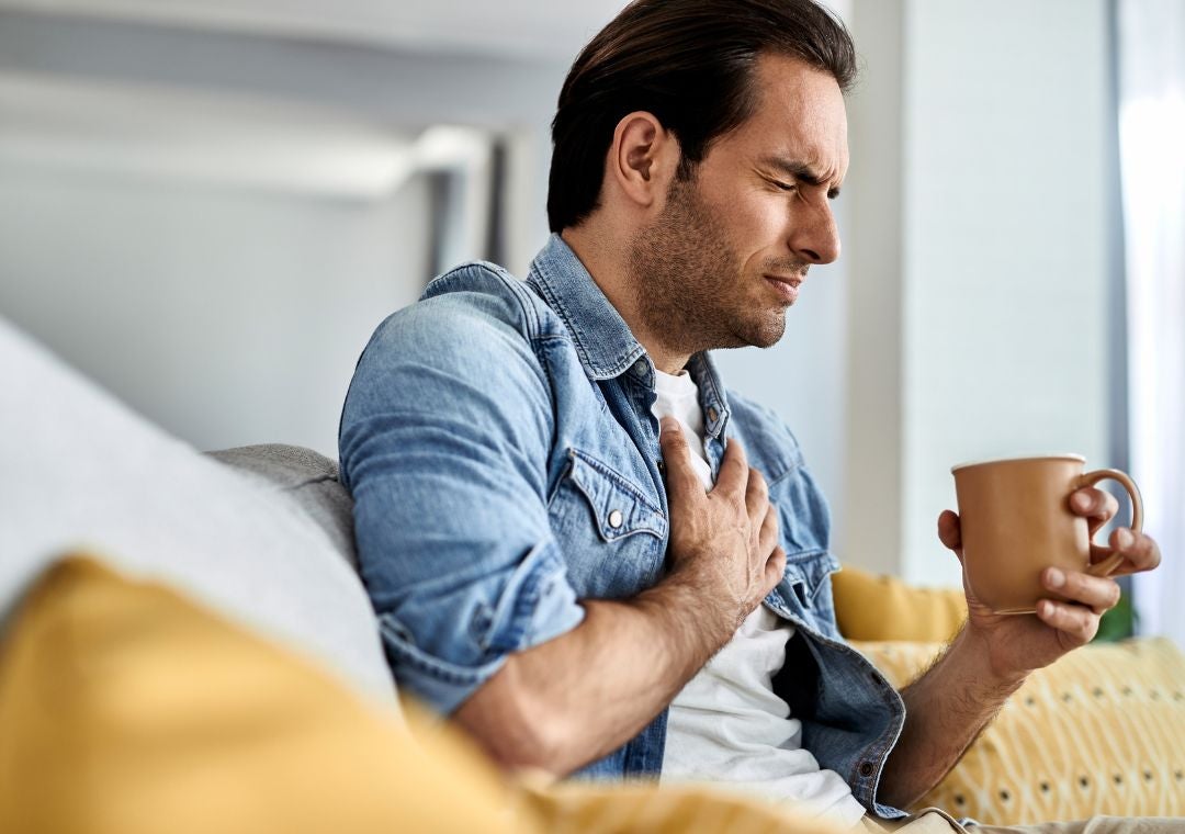 Ocho HÁBITOS que ayudan a PREVENIR un INFARTO, según MÉDICOS y CARDIÓLOGOS