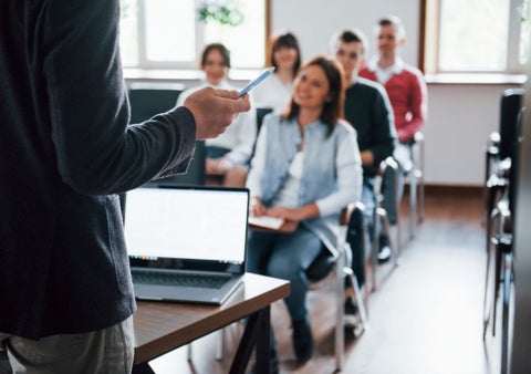 Trabajo con educación superior
