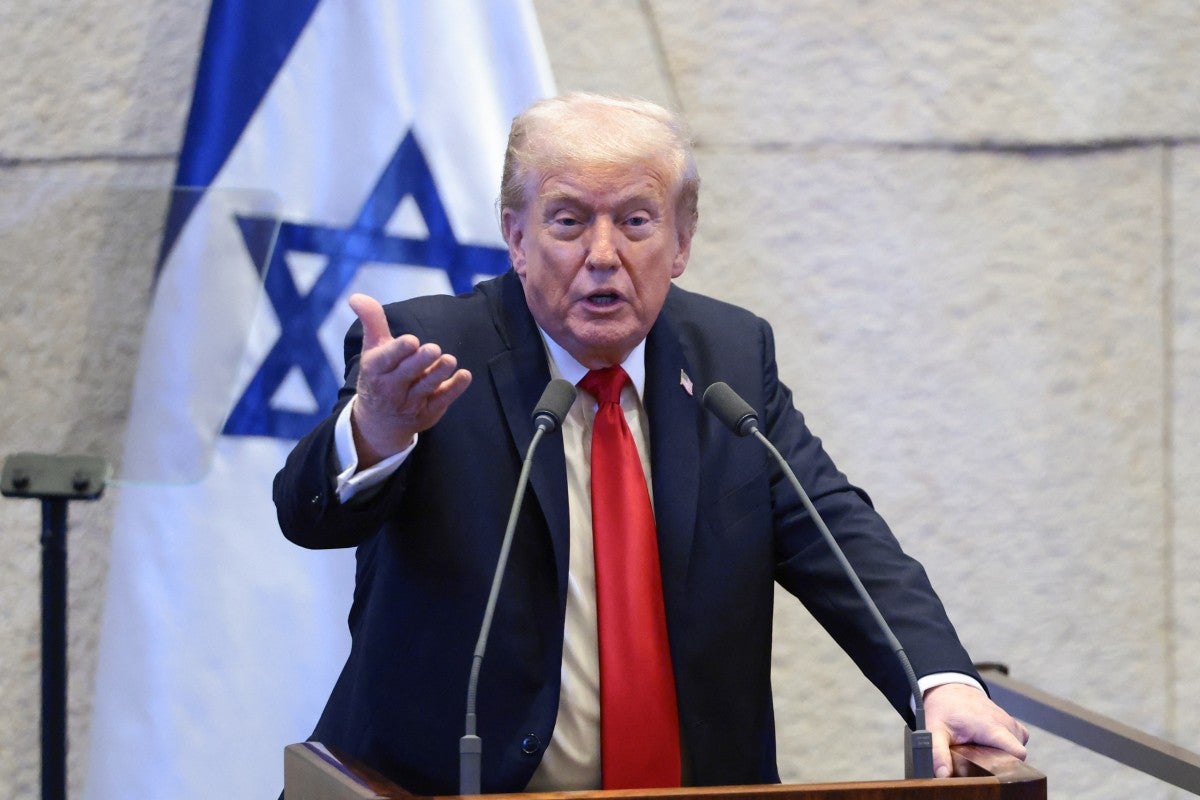 Trump mandó un mensaje directo a Teherán: "Estamos listos cuando ustedes lo estén".